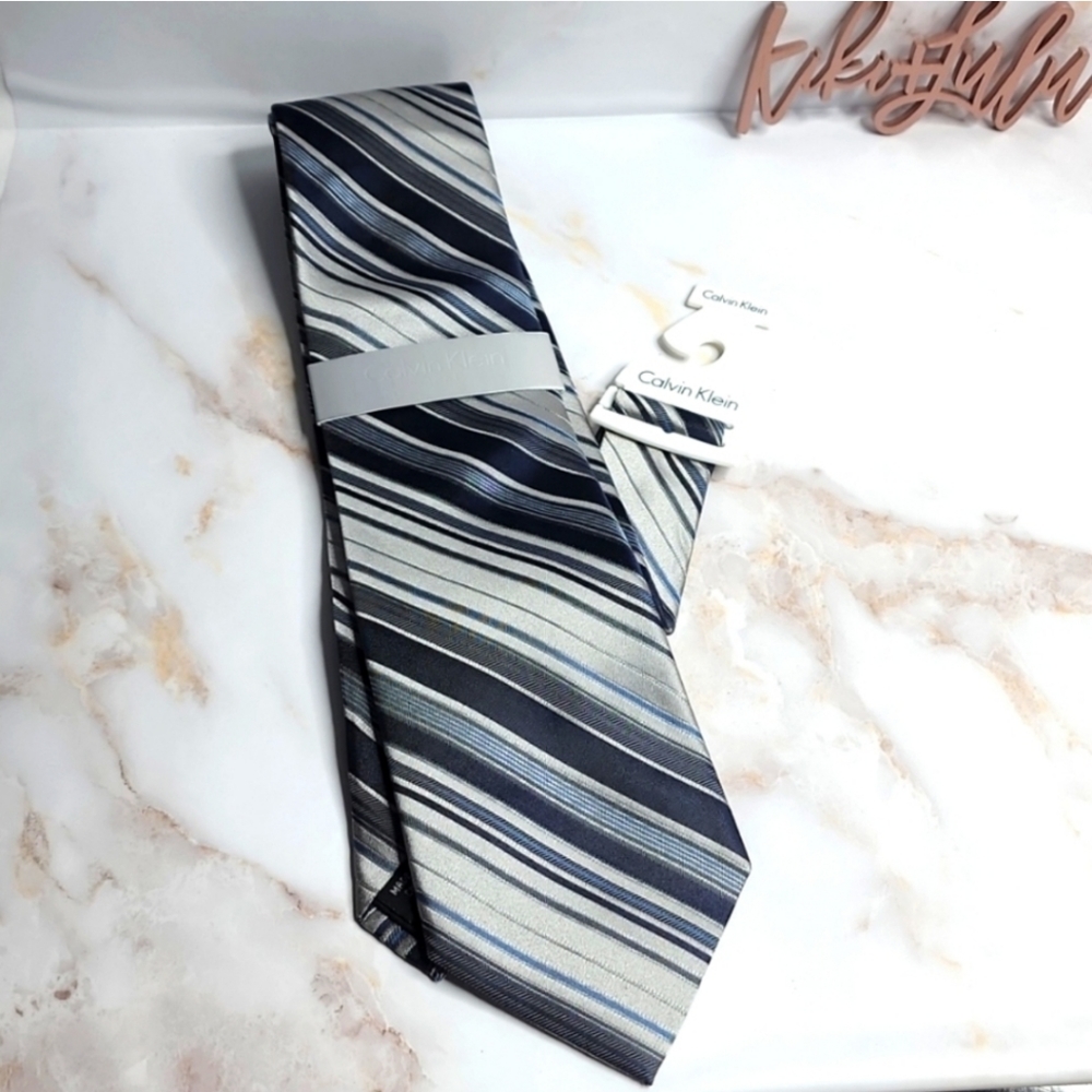 Calvin Klein steel diagonal straps tie new